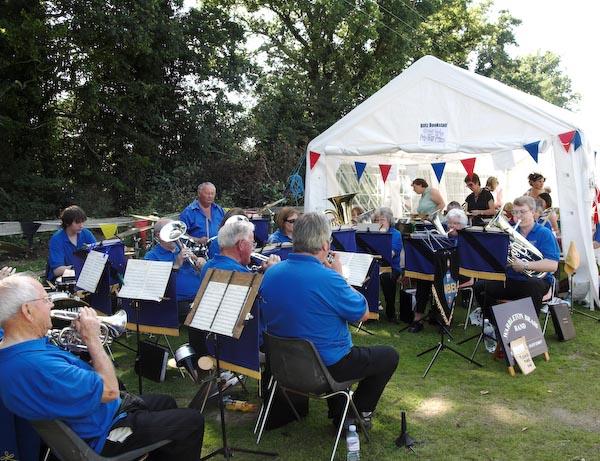 Victory - band.jpg - The Band Playing a Welcome